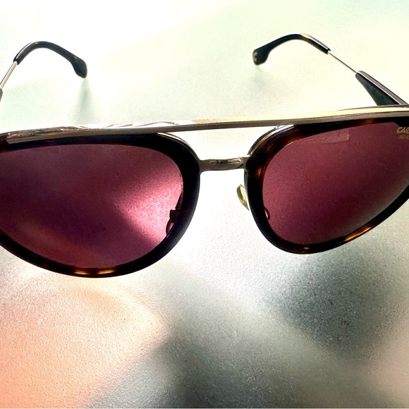 Designer Carrera Tortoise Polarized AviatorSunglasses - Picture 3 of 7